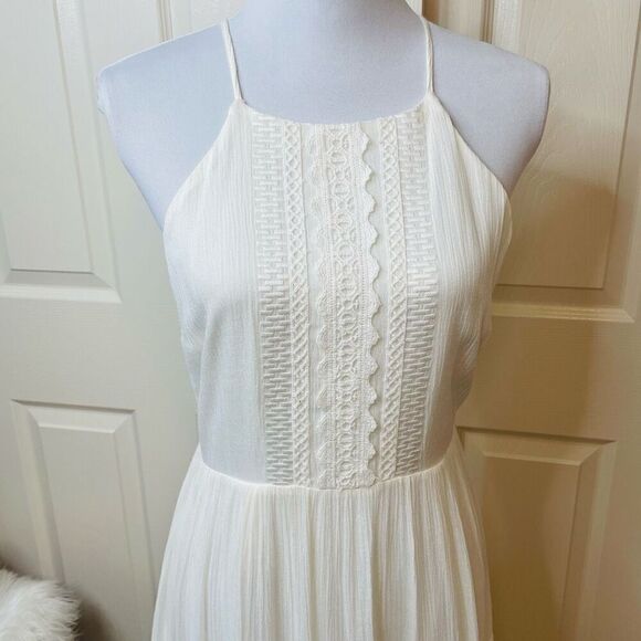 Lulu’s For Life White/Cream Embroidered Maxi Dress size Small - Picture 5 of 14